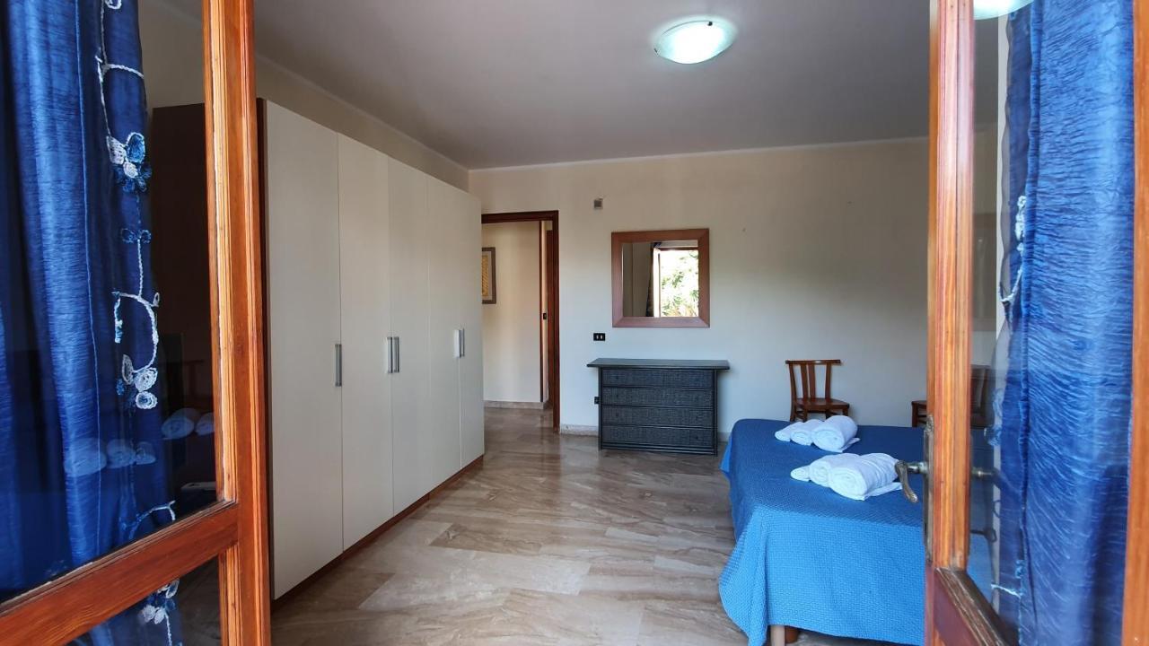 Em Holiday Apartment Quartu Sant'Elena Eksteriør billede